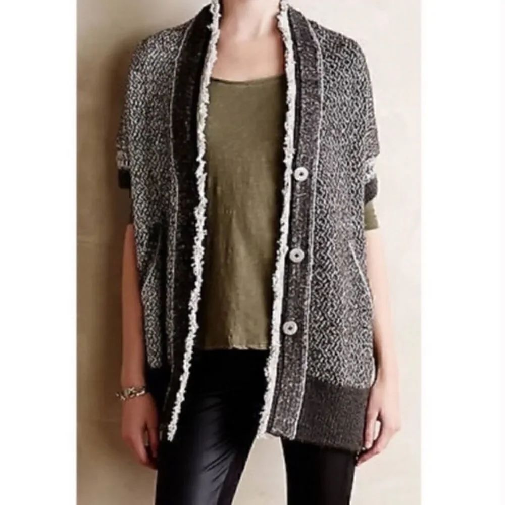 Angel of The North Shrug Fringe Cardigan Sweater Grey White Button XS Oversized